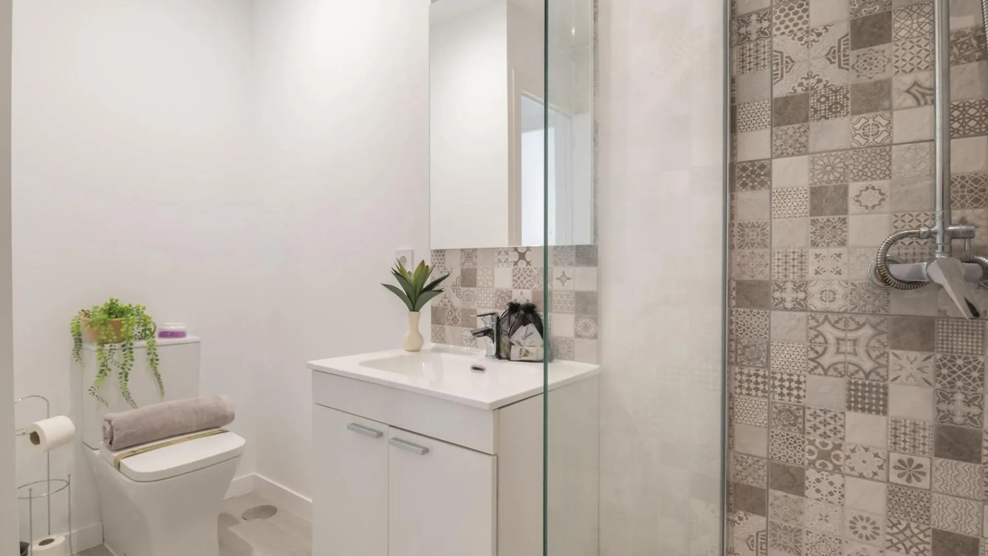 Apartment Apartamentos New Market L-Ll Marbella Spain