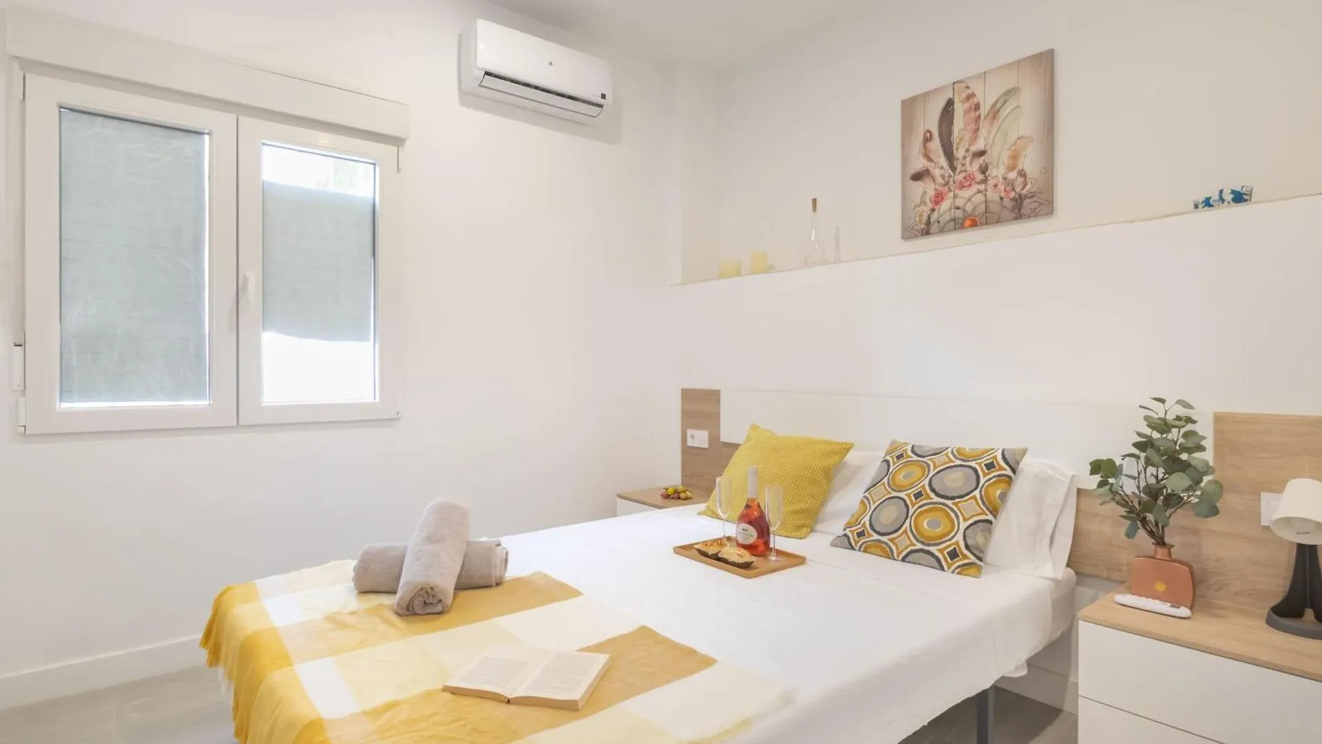 Apartamentos New Market L-Ll Марбелья 0*,