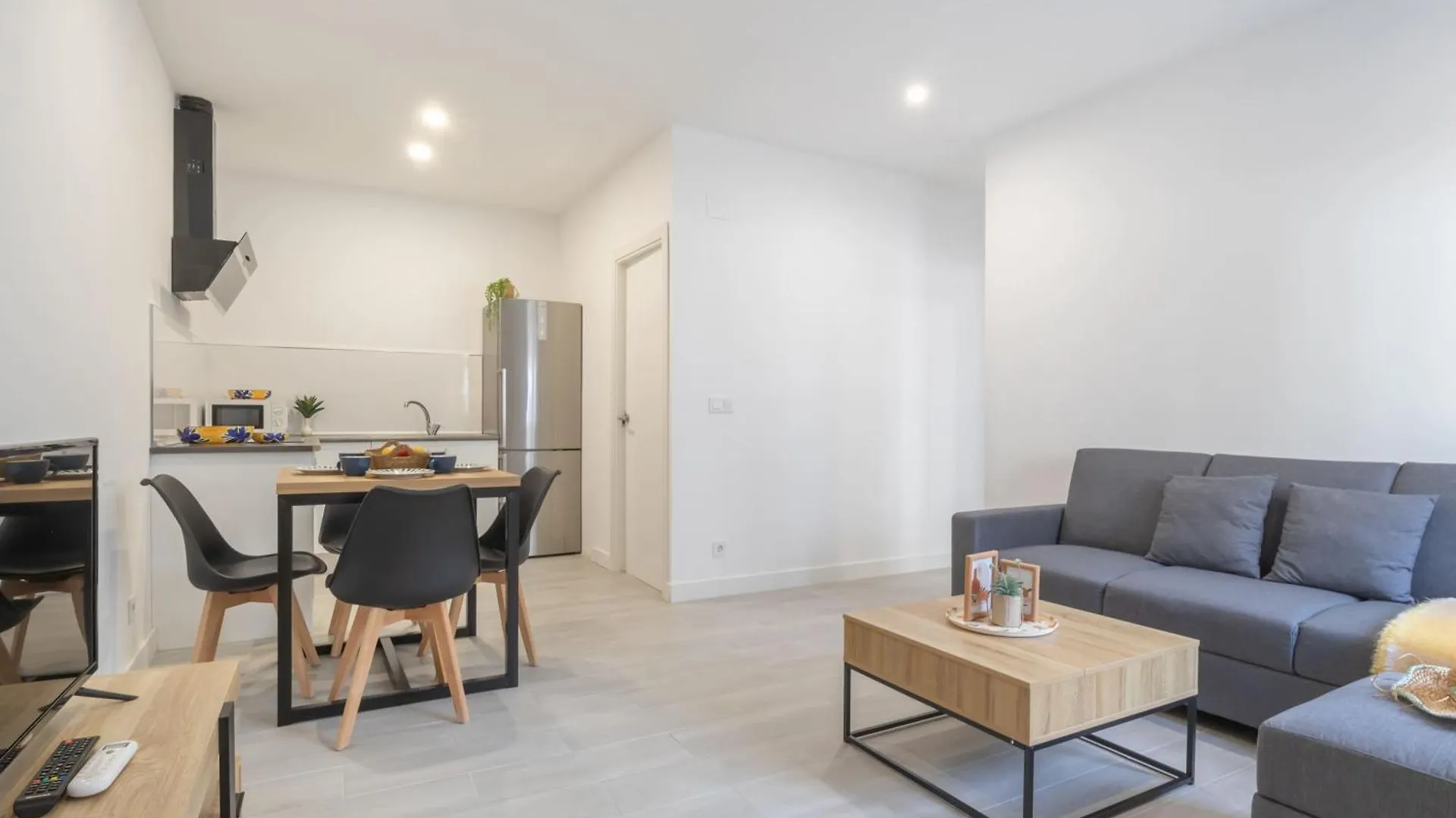 Apartamentos New Market L-Ll Marbella