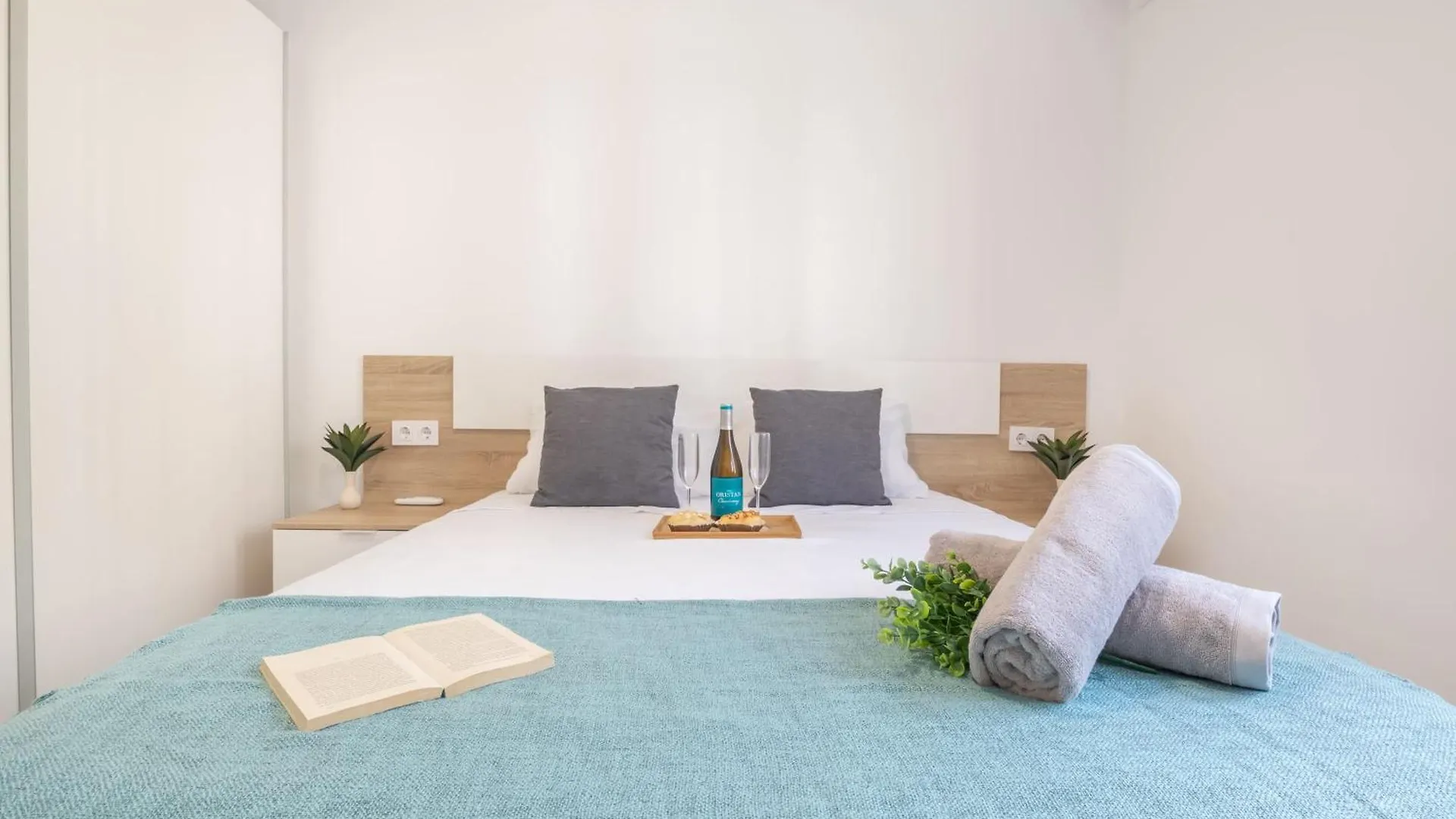 Apartamentos New Market L-Ll Марбелья Апартаменты