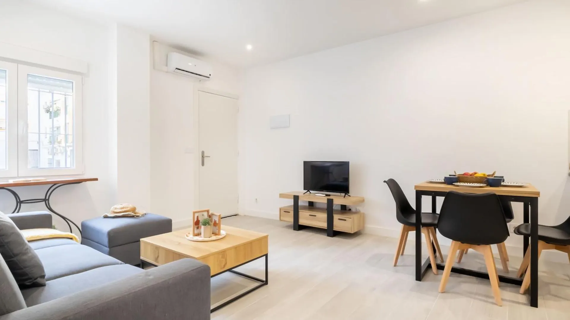 Apartamentos New Market L-Ll Marbella Apartment